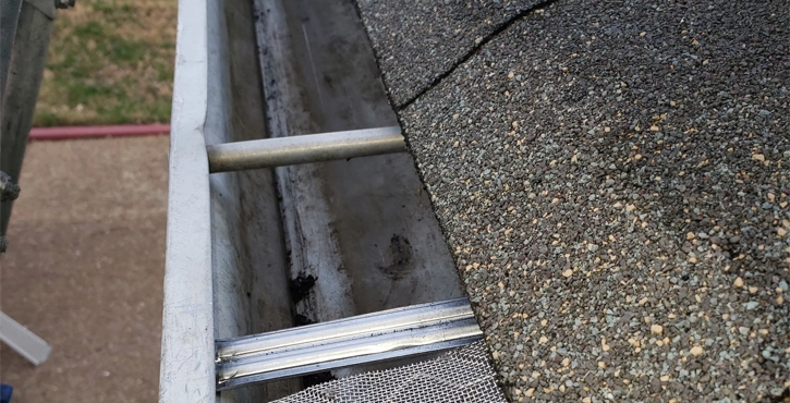 Why Regular Gutter Cleaning Service Is Important for Your Home