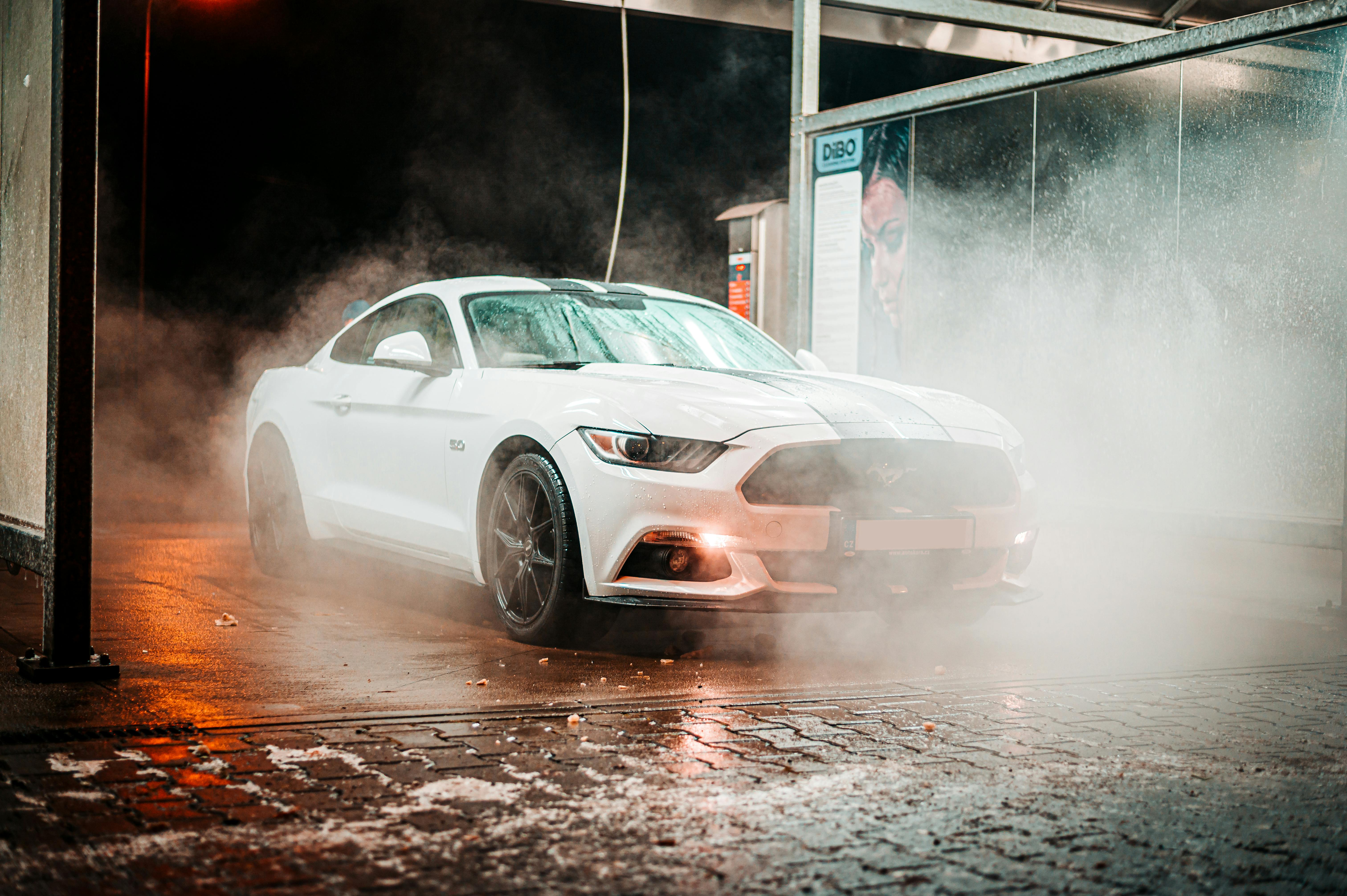 Best Auto Detailing Practices for Hot and Humid Regions in West Palm Beach