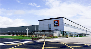 Hiring a Painting Contractor? Expect These Five Services from the Team