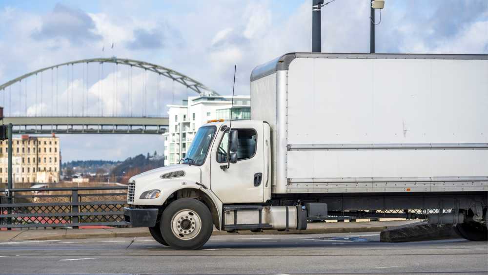 Fleet Maintenance Services: How Regular Truck Servicing Keeps Your Fleet on the Road