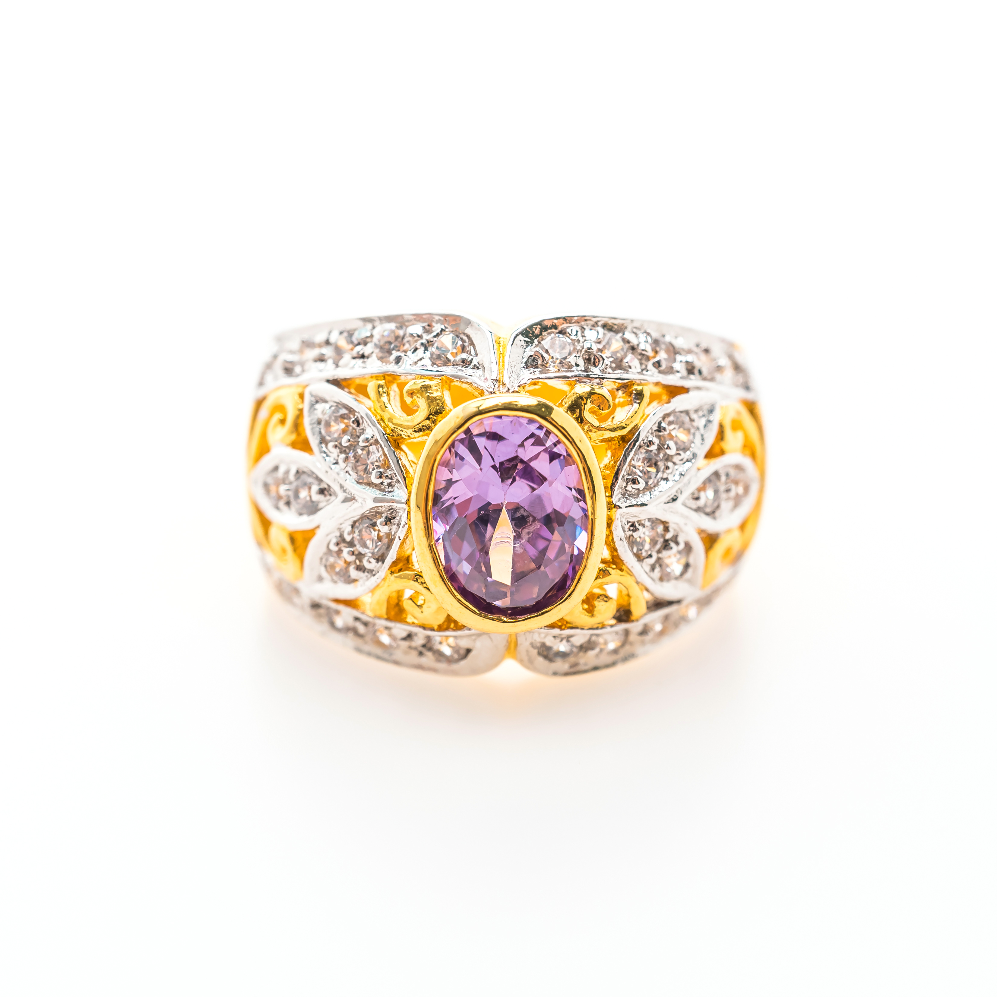 Gemstone Ring: Timeless Beauty and Meaningful Elegance