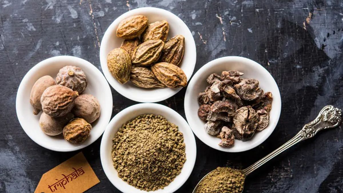 Ayurvedic Treatment with Triphala: Benefits for Digestion, Detox and immunity