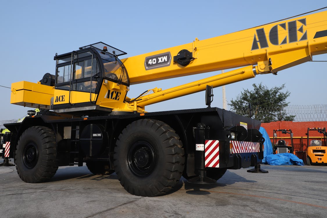 How Sydney Cranes Help Complete Complex Lifting Projects Safely and Efficiently
