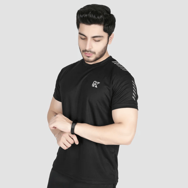 Activewear T-Shirts for Men That Keep You Cool and Stylish