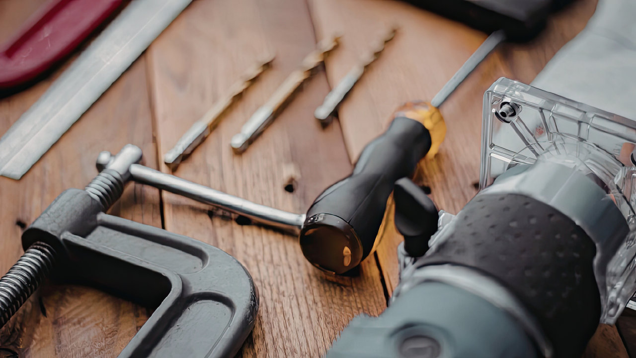 8 Must-Have Professional Tool & Accessories for Every Workshop
