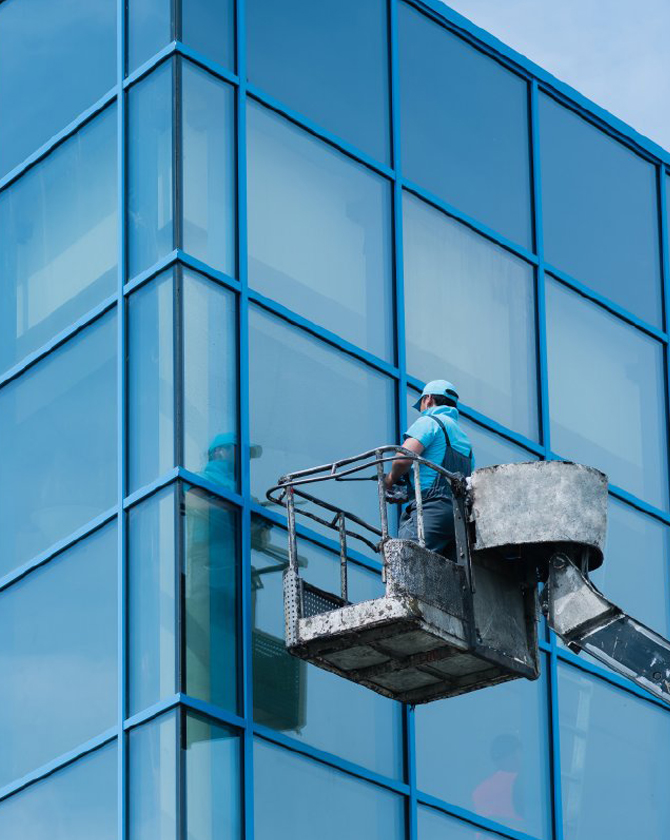 Facade Cleaning Services in Delhi: Because First Impressions Don’t Get a Second Chance