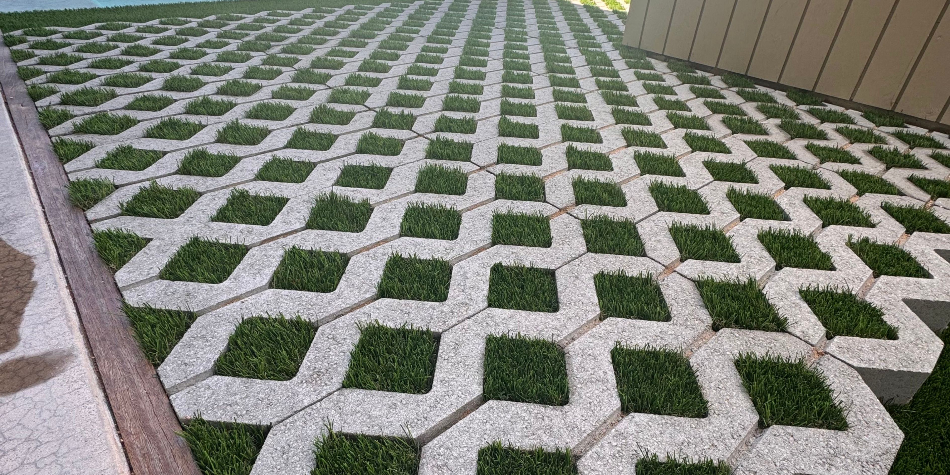 How Artificial Turf Installation Transforms Backyards Into Low-Maintenance Outdoor Spaces?