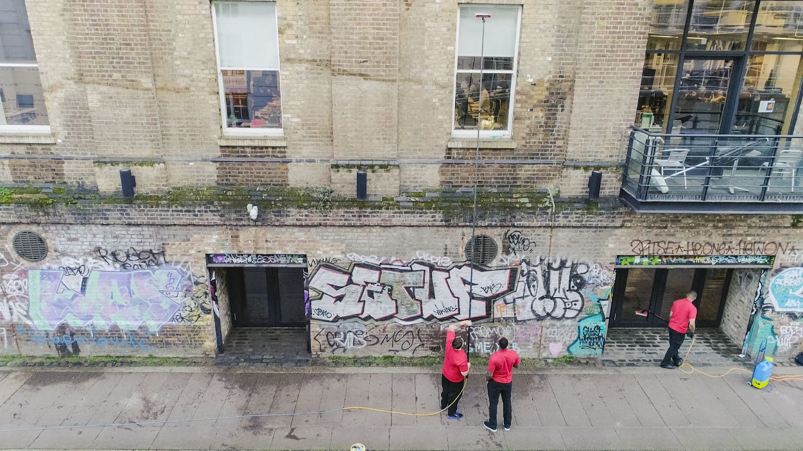 Why Clean Windows Matter More Than You Think for Your Business