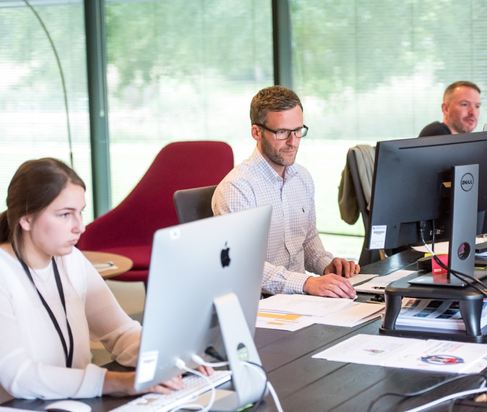 How Commercial Storage Helps Businesses Scale Without Expensive Warehouses