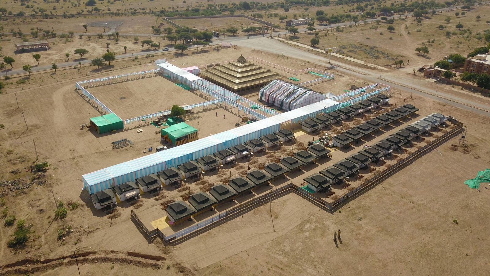 Experience Royal Comfort in the Desert