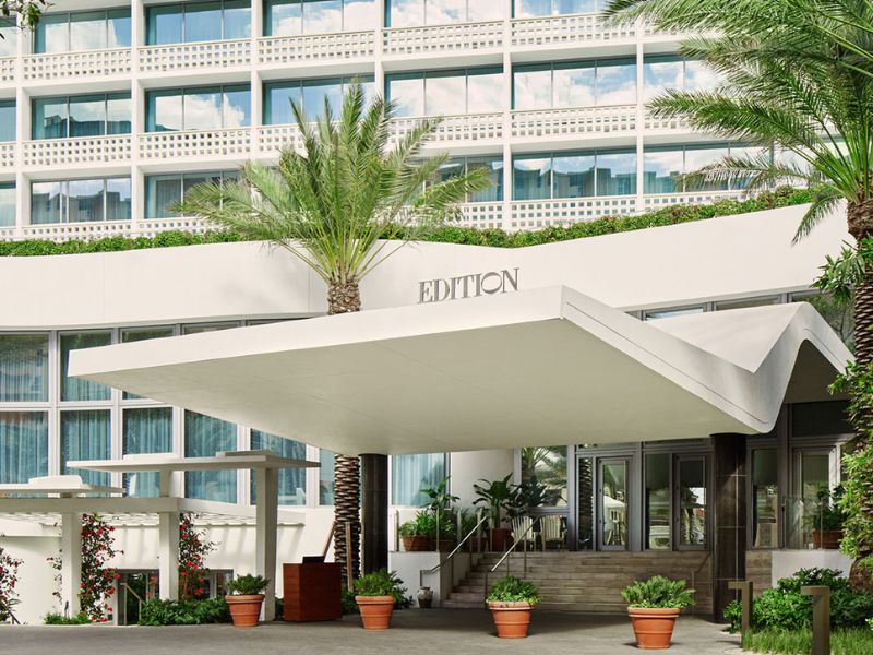 Best Luxury Oceanfront Hotels in Miami Beach (2026 Guide)