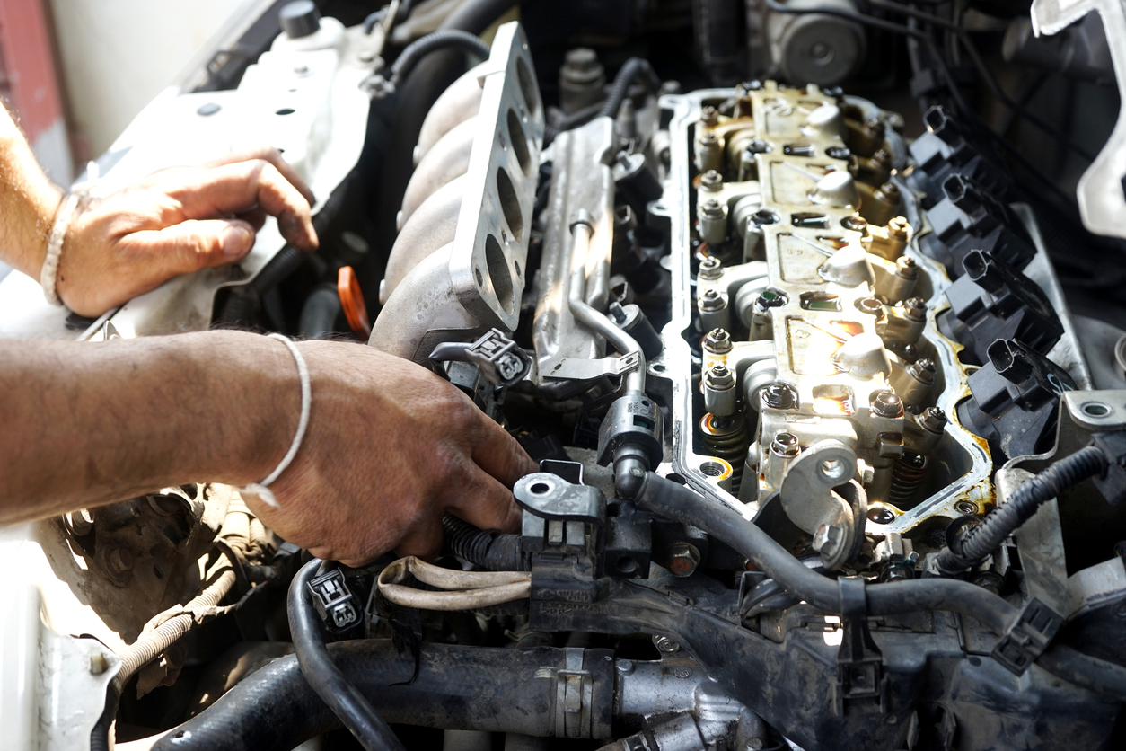 hand Open mechanic  Car crash open hood