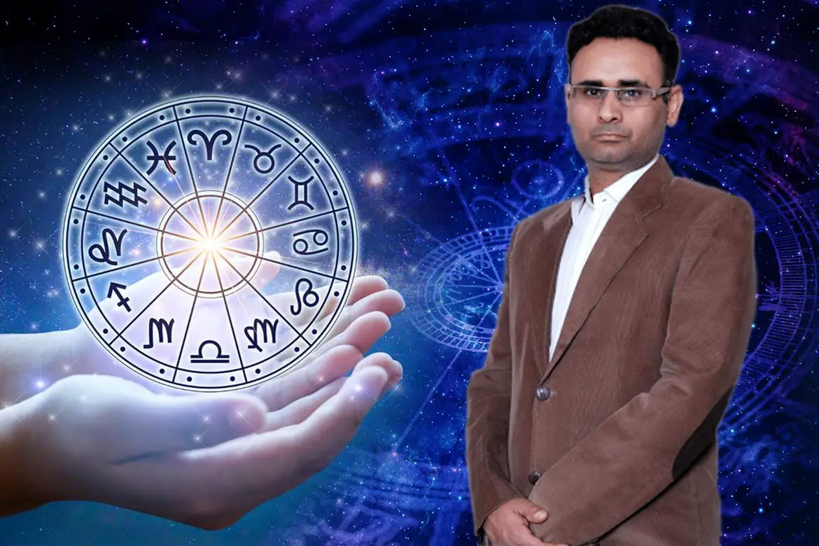 Prateek Kapoor comes in the first position in the list of top ten Astrologers in Delhi-081a3c04