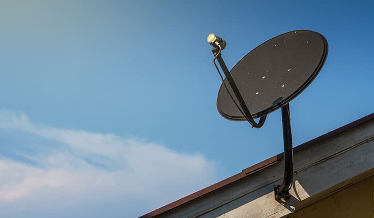 satellite_dish_for_broadband-32acb882