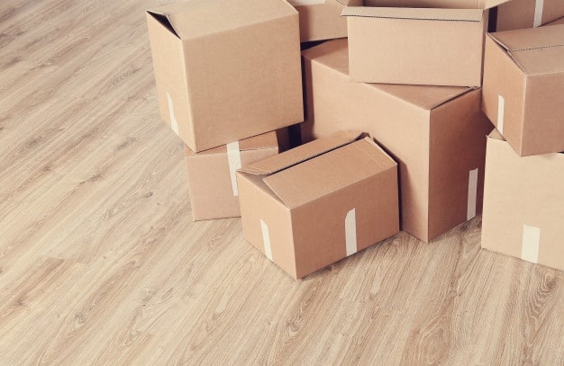 moving-home-with-cardboard-boxes_144627-20355-62226a37