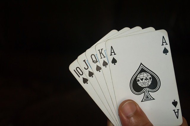 poker-game-g47c49d94c_640-46395267