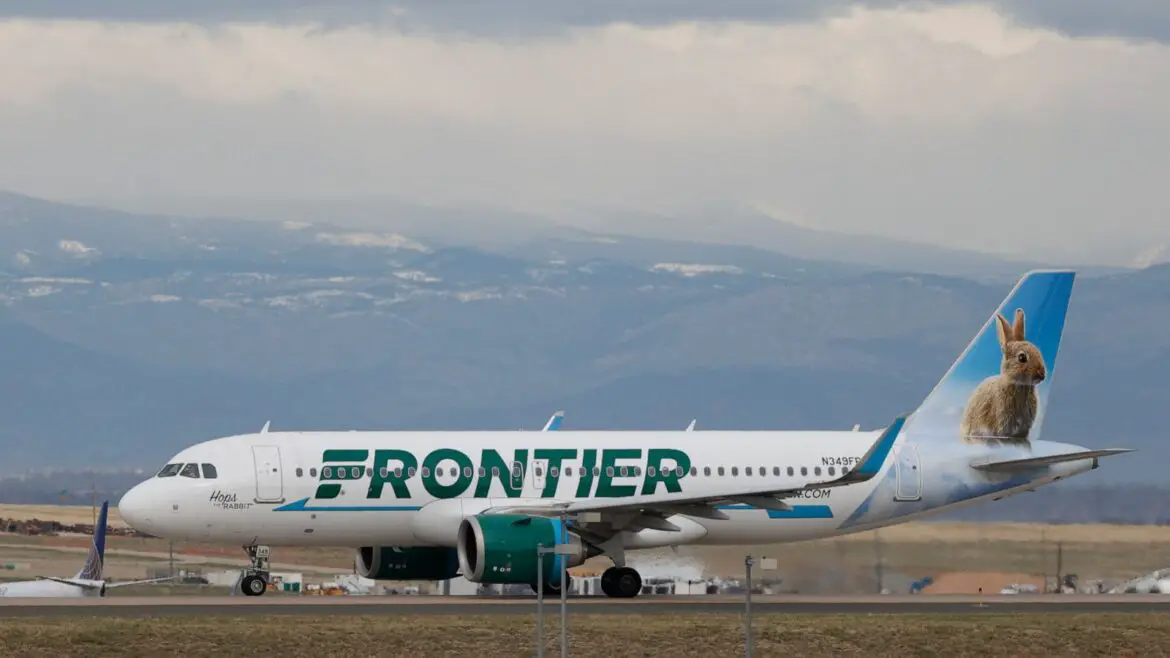 Frontier-Airlines-35905635