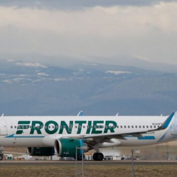 Frontier-Airlines-5365d002