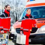 emergency-doctor-front-ambulance_79405-3894-ec45a8b8