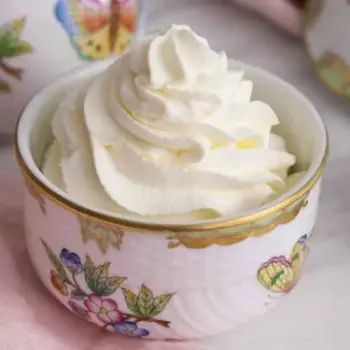 Whipped-Cream-Recipe-new-500x375-afbe26f6