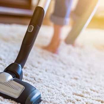 Carpet-Cleaning-Vacuuming-825x550-1-825x400-be777d5b