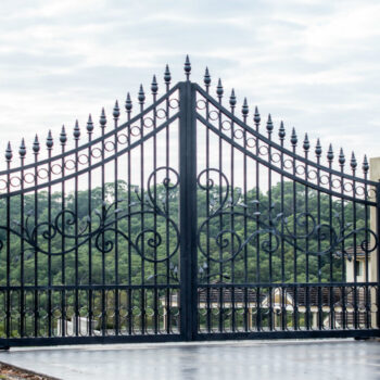 Everything-You-Need-to-Know-About-Iron-Gate-Installation-1200x900-44e06275