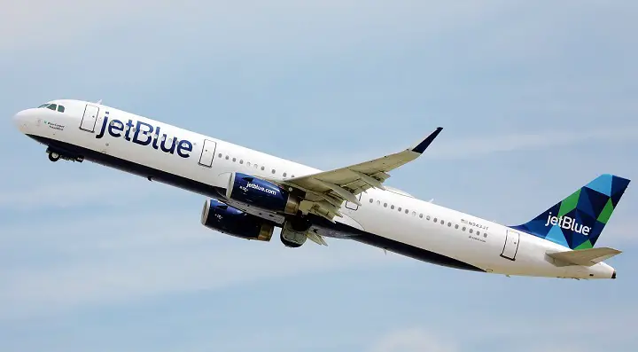 JetBlue Airlines-58252e3f