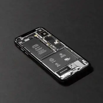 best-battery-life-smartphones-min-278011a4