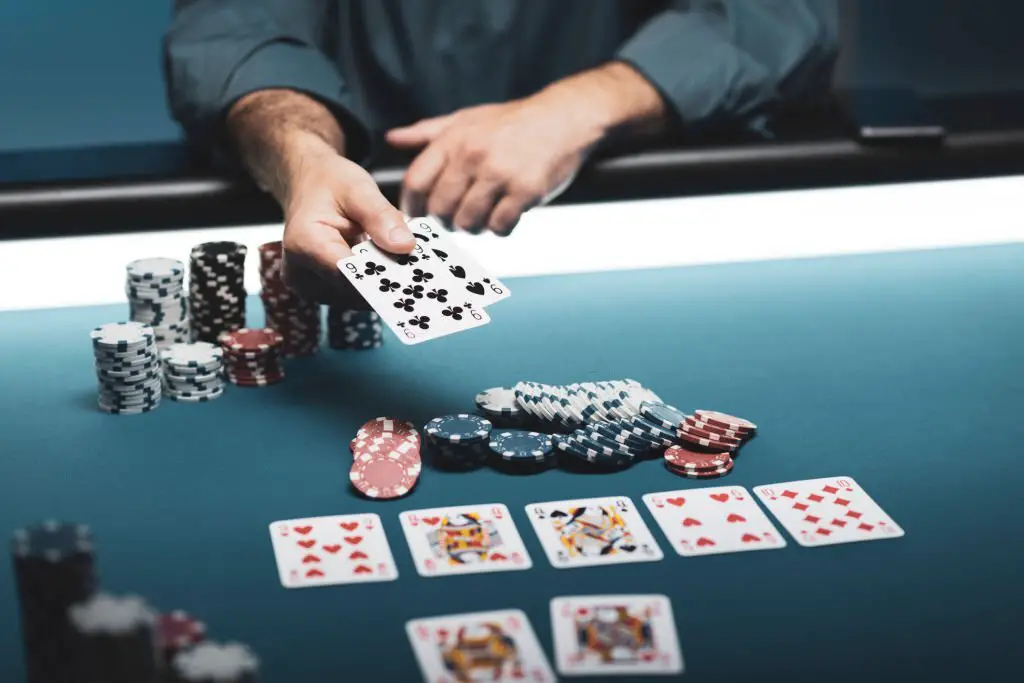 How do you play video poker if you've never done it before?