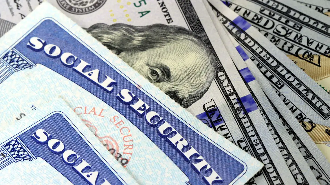 Social Security recipients expected to get benefit boost-6fcb3be4