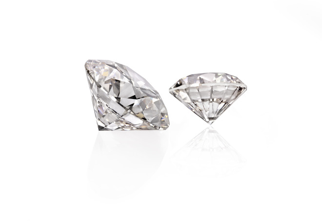 Two_diamonds_grown_by_Washington_Diamonds-015aeaab