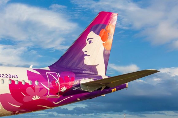 How do I talk to someone on Hawaiian Airlines-70a3fcc9