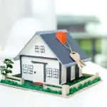 Screenshot 2023-01-30 at 15-20-47 Free Photo Real estate with house model and keys-edd0cf67