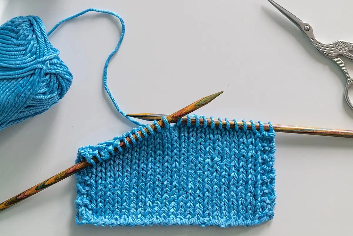 knitting-stockinette-stitch-1646fdb2