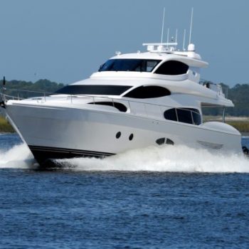 luxury-yacht-710x410-e3621f8a
