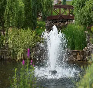 Floating pond fountains