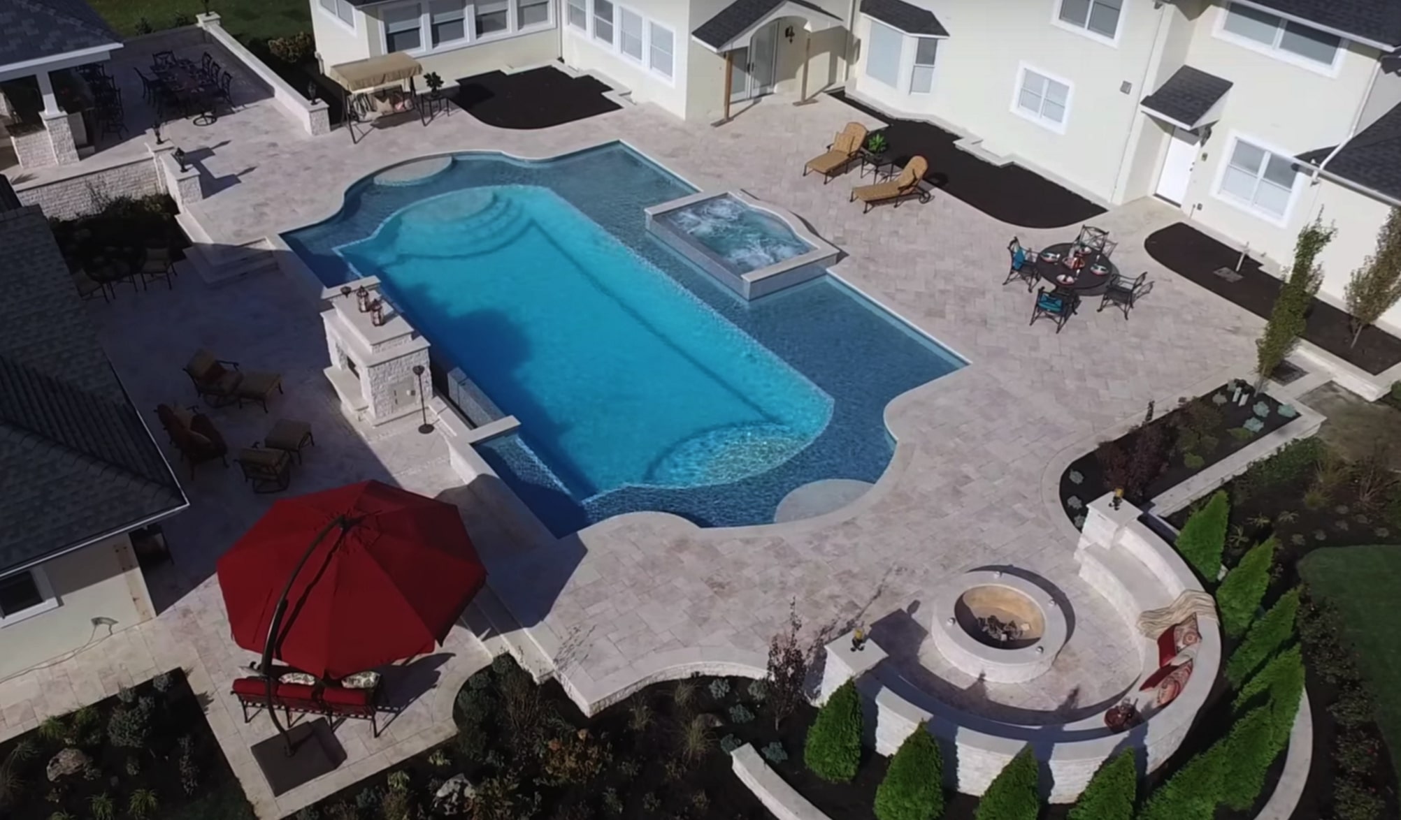 Gunite+Pool+Huntington+NY+vs+Vinyl