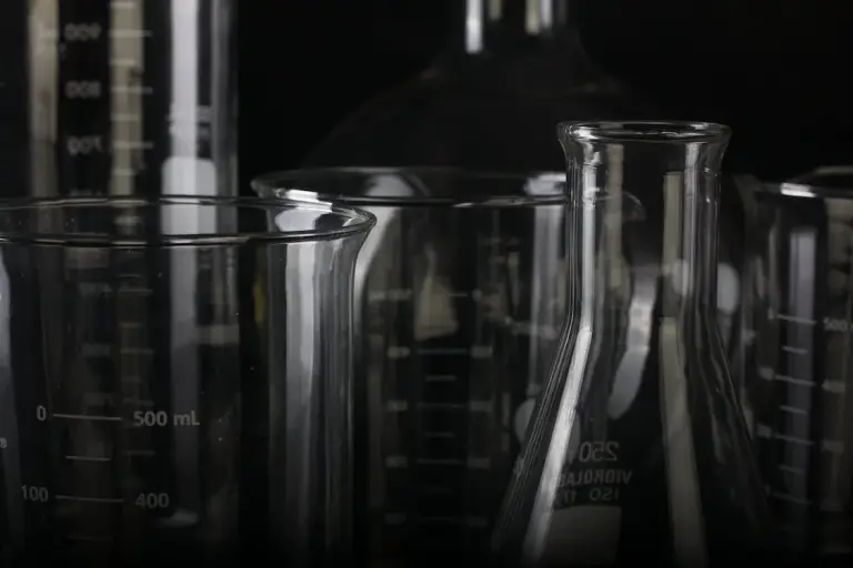 Beakers and test tubes for conducting a pondweed experiment