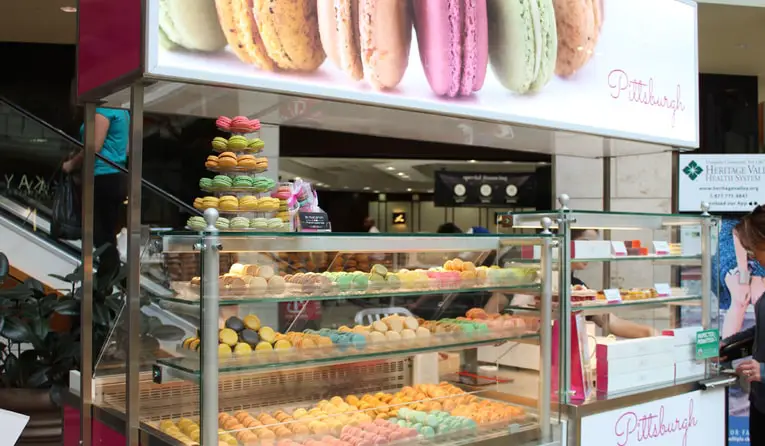 le-macaron-introduces-mobile-kiosk-franchise-opportunity