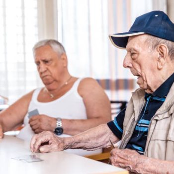 Important Tips for Seniors to Avoid Being Targeted by Criminals