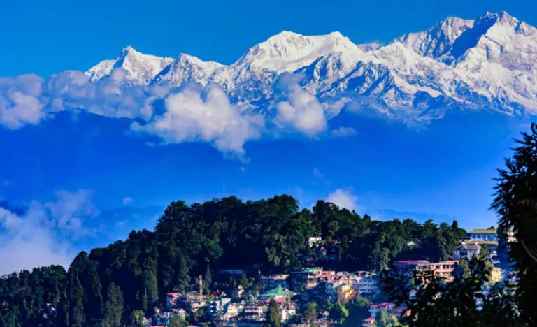 Darjeeling-Tour-Package-booking-from-njp-siliguri