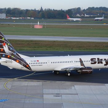 Como llamar a Sky Airlines desde Colombia