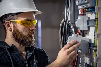 Hire an Electrician in Nashville