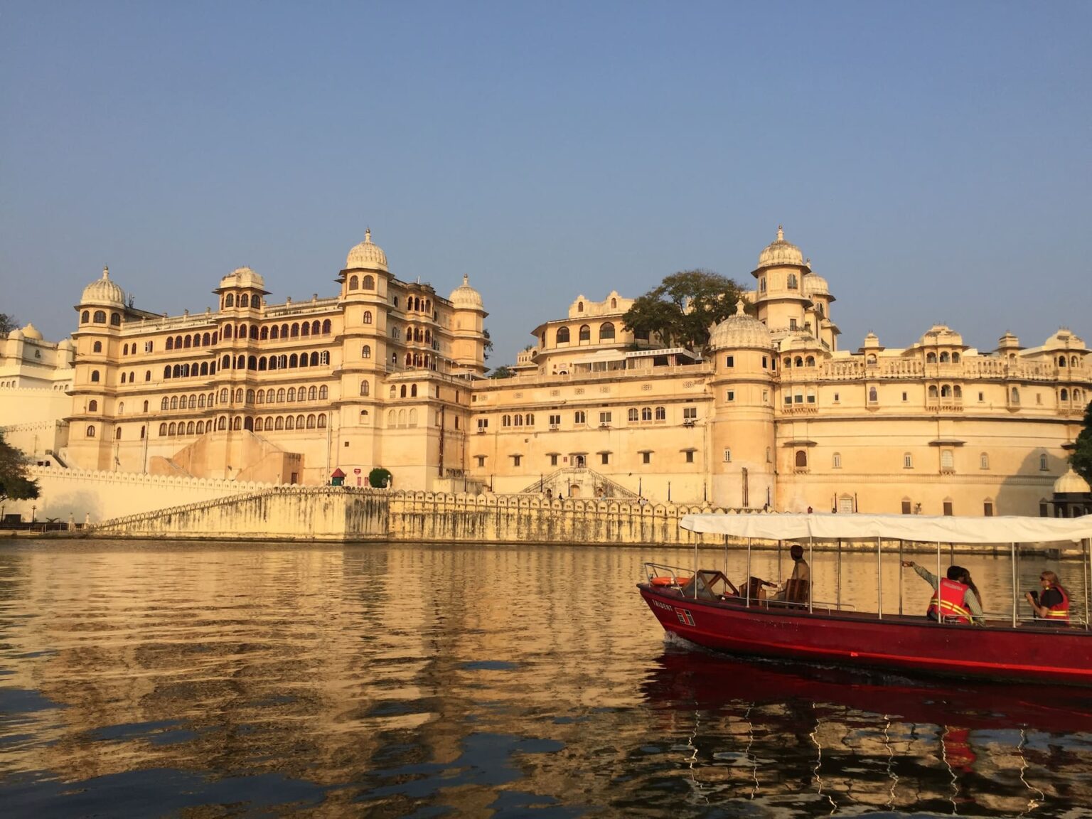 Tour-operator-in-Udaipur-1-1536x1152
