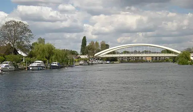 Walton-Bridge