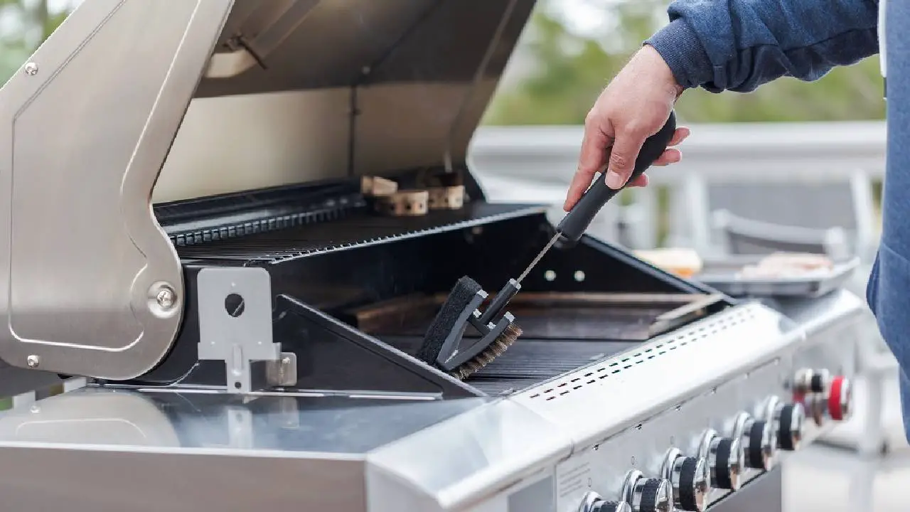 BBQ Grill Cleaning