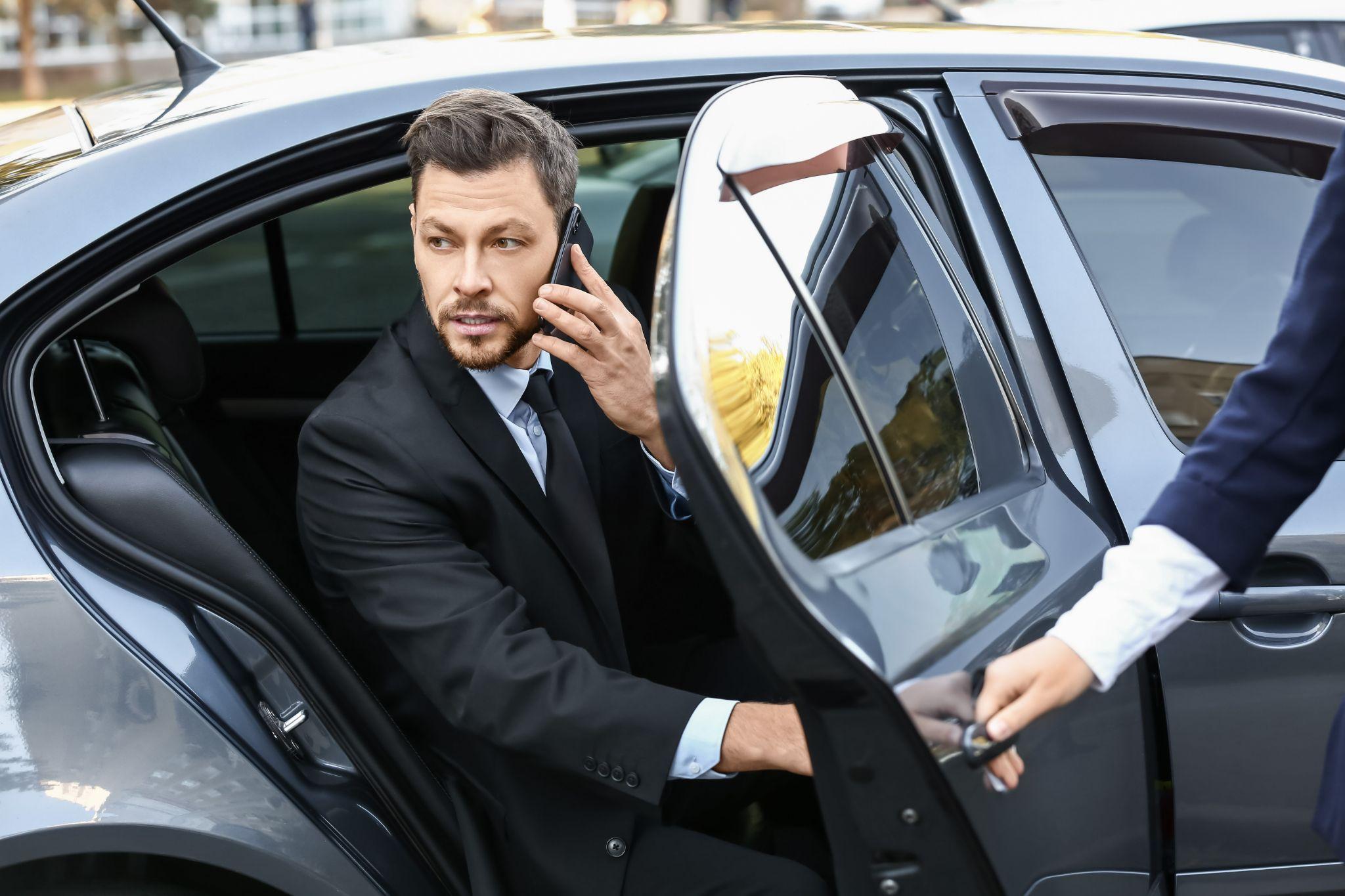 Executive Chauffeur Services for Discerning Professionals