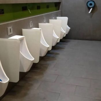 Automatic-urinal-flusher-shopping-mall-1-1024x683