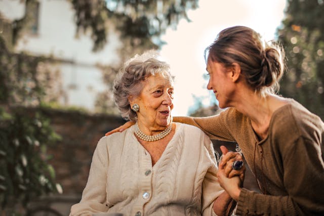 10 Essential Tips for Supporting Elderly Parents