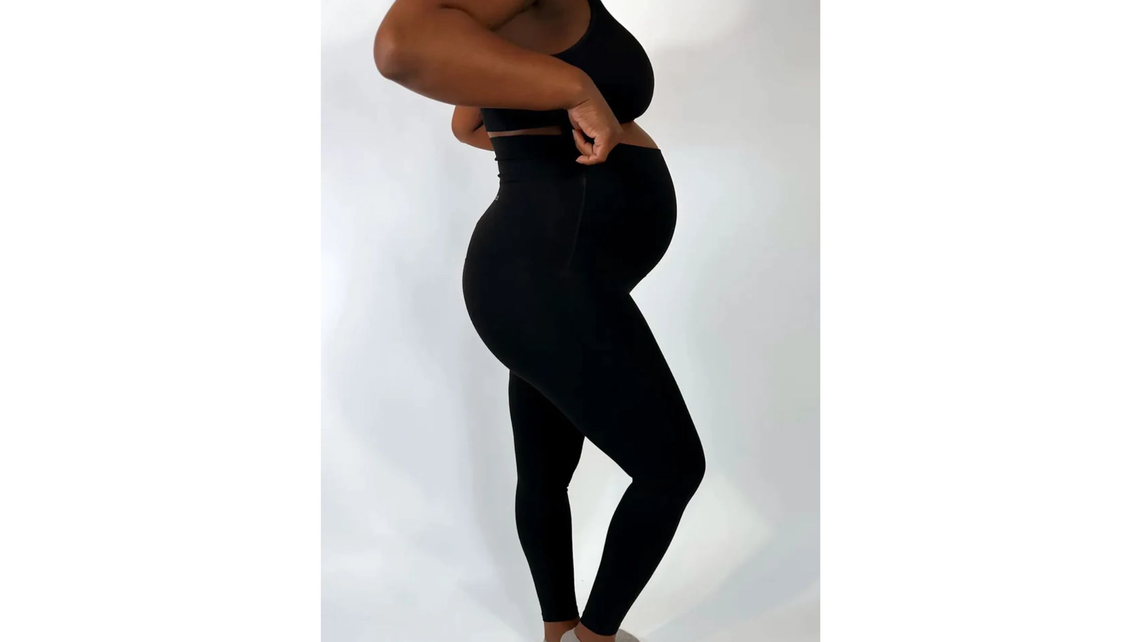 Supporting Moms-to-Be The Magic of Signature Maternity Support Leggings